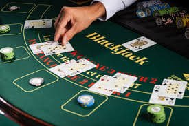 Meja Sic Bo markas toto dengan tiga dadu dan hasil real-time